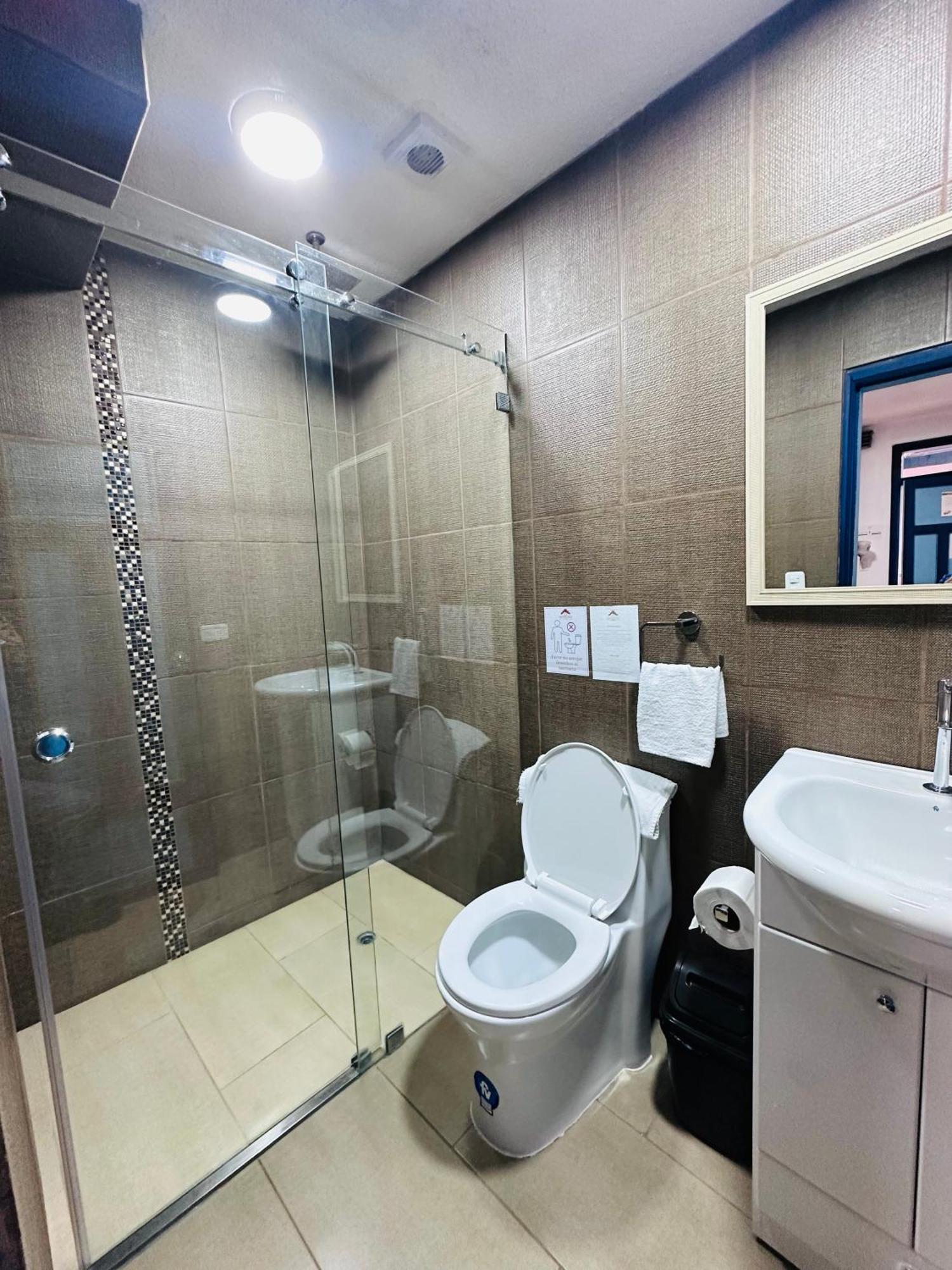 ריובמבה Hotel Montecarlo מראה חיצוני תמונה